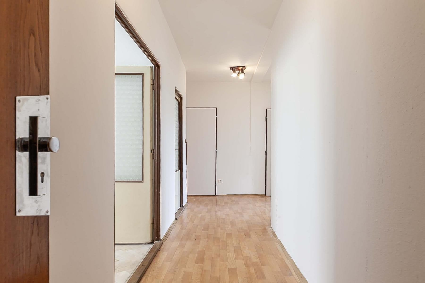 Prodej bytu 3+1 69 m², Okořská, Praha, Praha Prodej bytu 3+1 69 m², Okořská, Praha, Praha