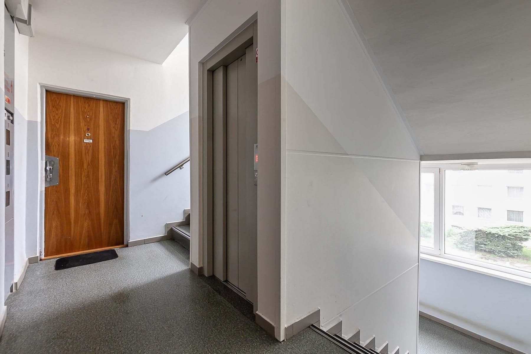 Prodej bytu 3+1 69 m², Okořská, Praha, Praha Prodej bytu 3+1 69 m², Okořská, Praha, Praha