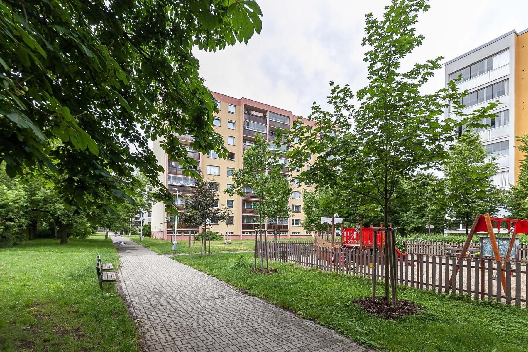 Prodej bytu 3+1 69 m², Okořská, Praha, Praha Prodej bytu 3+1 69 m², Okořská, Praha, Praha