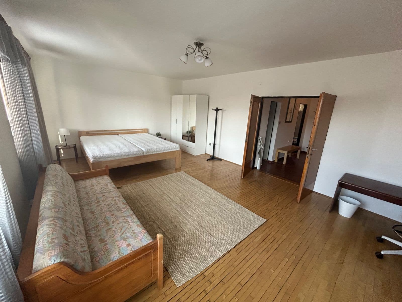 Pronájem bytu 5+1 150 m², Na Okraji, Praha, Praha Pronájem bytu 5+1 150 m², Na Okraji, Praha, Praha