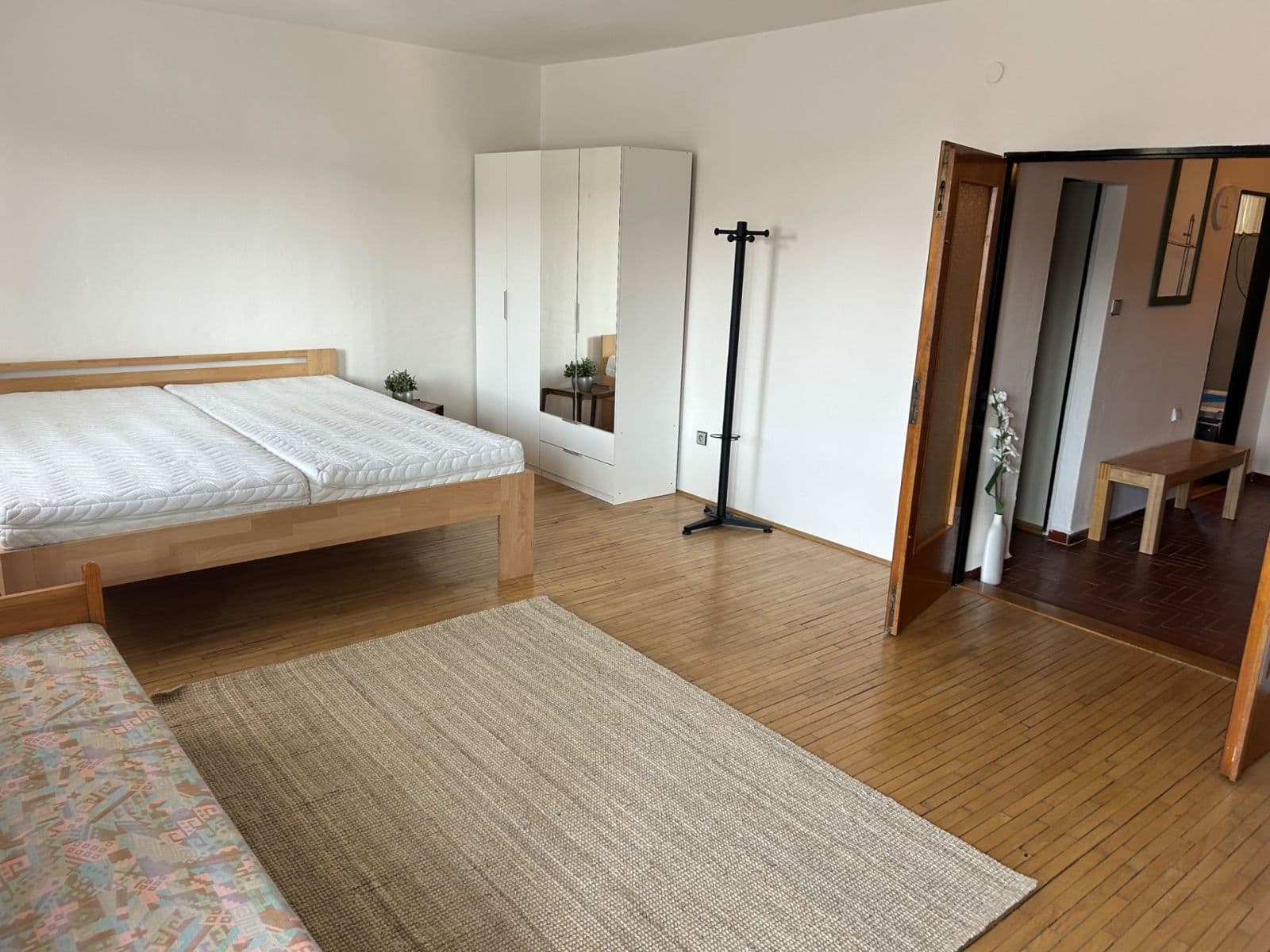 Pronájem bytu 5+1 150 m², Na Okraji, Praha, Praha Pronájem bytu 5+1 150 m², Na Okraji, Praha, Praha