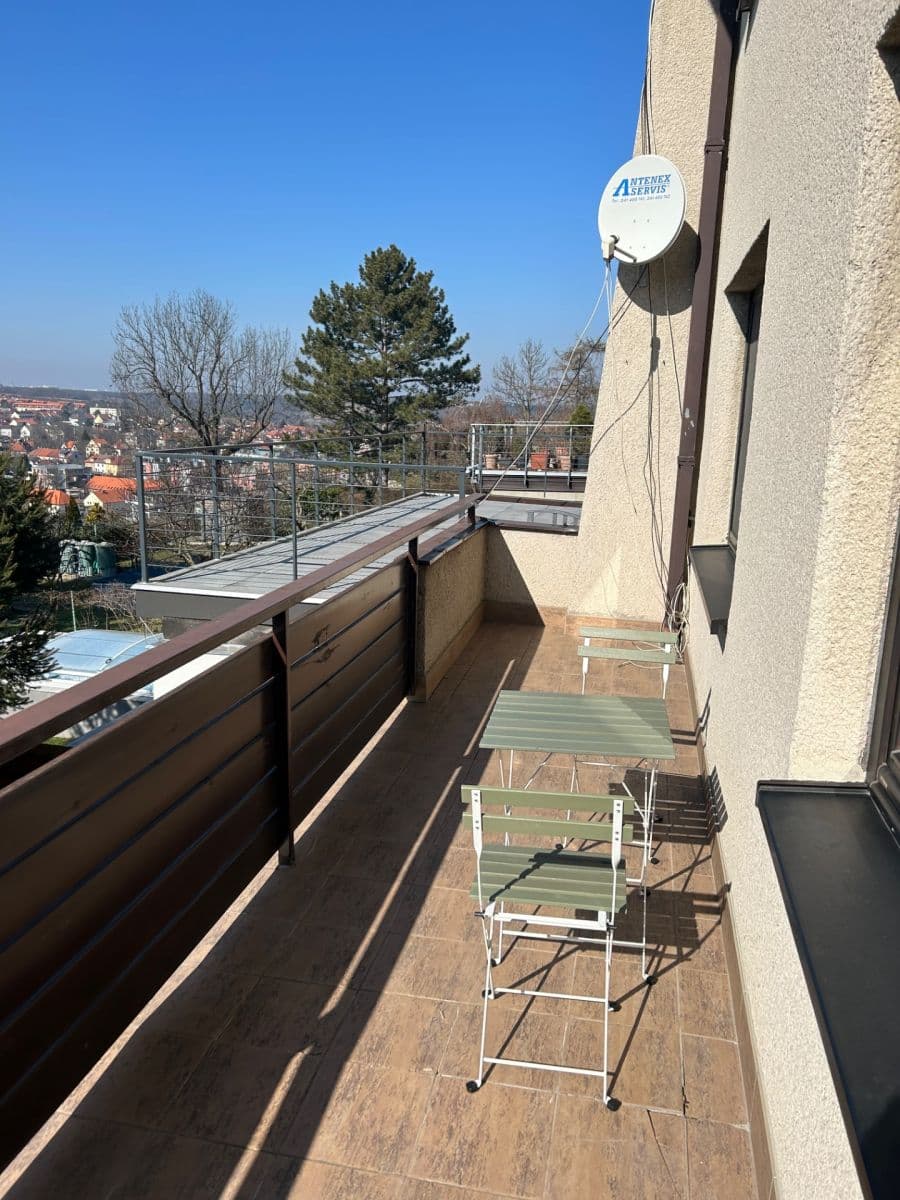 Pronájem bytu 5+1 150 m², Na Okraji, Praha, Praha Pronájem bytu 5+1 150 m², Na Okraji, Praha, Praha