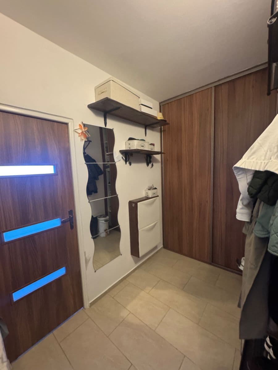Pronájem bytu 2+1 60 m², Kamenný vrch, Chomutov, Ústecký kraj Pronájem bytu 2+1 60 m², Kamenný vrch, Chomutov, Ústecký kraj