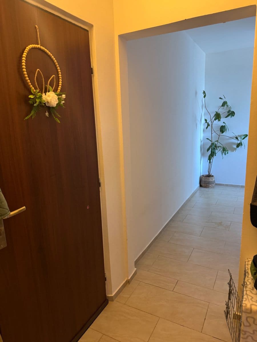 Pronájem bytu 2+1 60 m², Kamenný vrch, Chomutov, Ústecký kraj Pronájem bytu 2+1 60 m², Kamenný vrch, Chomutov, Ústecký kraj