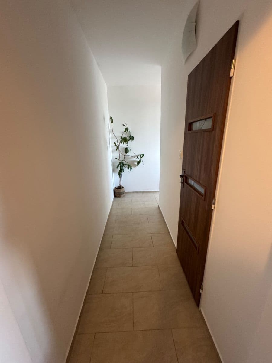 Pronájem bytu 2+1 60 m², Kamenný vrch, Chomutov, Ústecký kraj Pronájem bytu 2+1 60 m², Kamenný vrch, Chomutov, Ústecký kraj