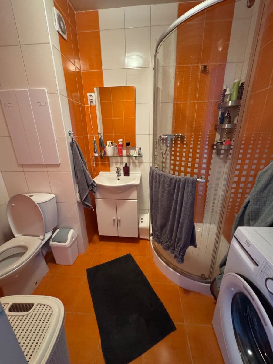 Pronájem bytu 2+1 60 m², Kamenný vrch, Chomutov, Ústecký kraj Pronájem bytu 2+1 60 m², Kamenný vrch, Chomutov, Ústecký kraj