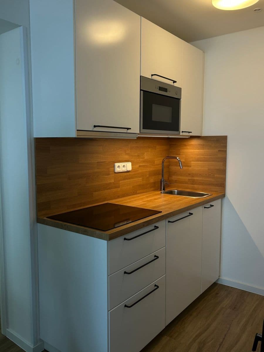 Pronájem bytu 2+kk 38 m², Sládkova, Praha, Praha Pronájem bytu 2+kk 38 m², Sládkova, Praha, Praha