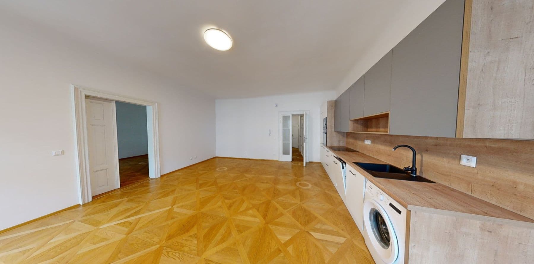 Pronájem bytu 2+kk 77 m², Národní, Praha, Praha Pronájem bytu 2+kk 77 m², Národní, Praha, Praha