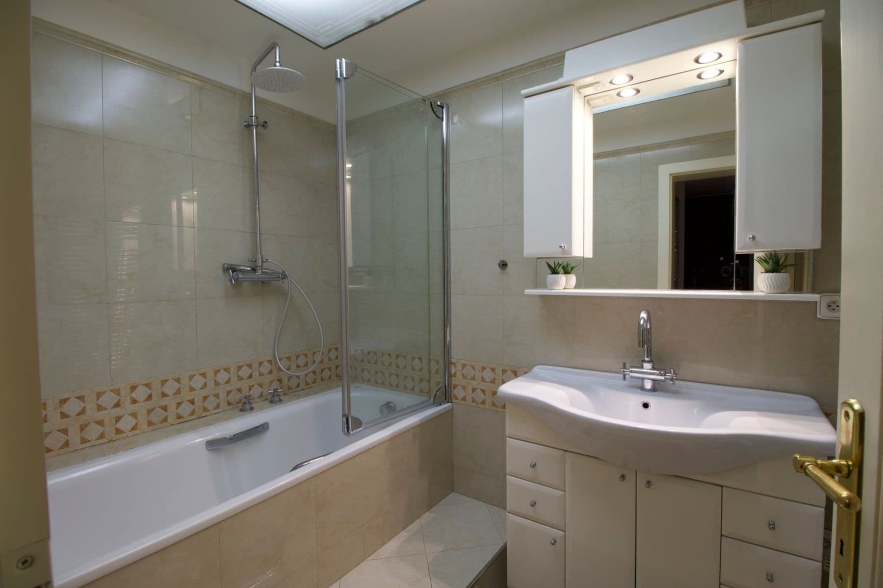 Pronájem bytu 2+1 50 m², Slavíkova, Praha, Praha Pronájem bytu 2+1 50 m², Slavíkova, Praha, Praha