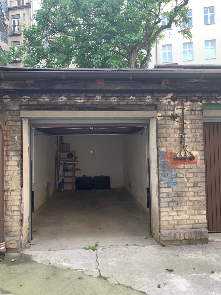 Pronájem garáže 18 m², Praha, Praha Pronájem garáže 18 m², Praha, Praha