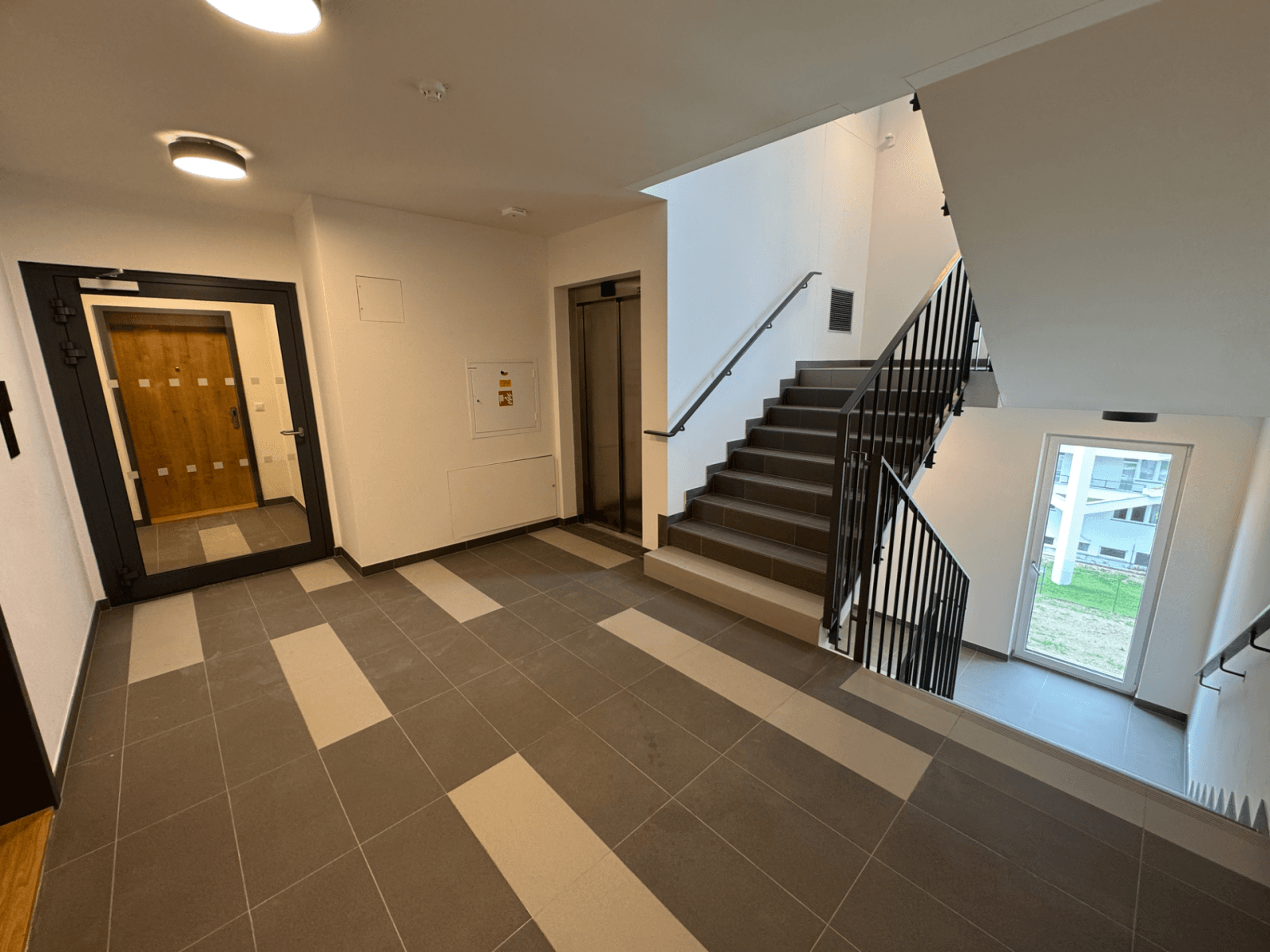 Pronájem bytu 1+kk 36 m², Divíškové, Praha, Praha Pronájem bytu 1+kk 36 m², Divíškové, Praha, Praha