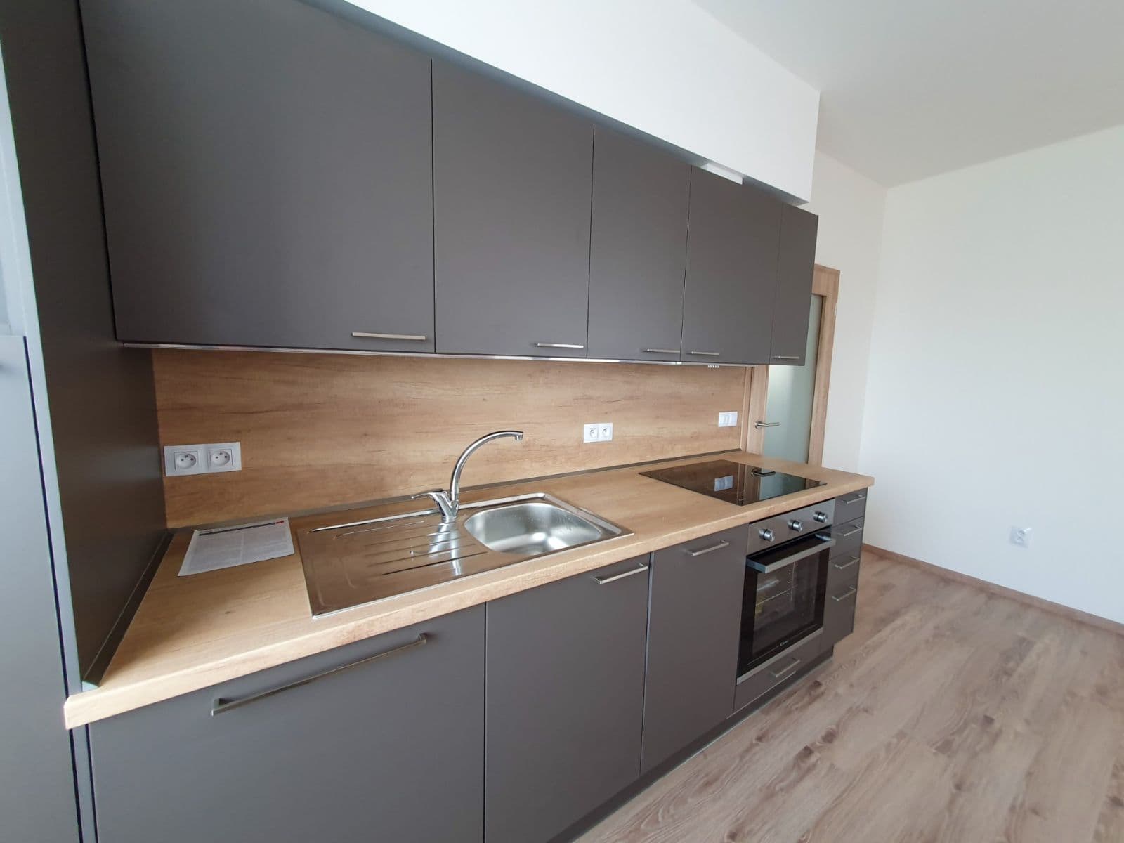 Pronájem bytu 1+kk 49 m², Plotní, Brno, Jihomoravský kraj Pronájem bytu 1+kk 49 m², Plotní, Brno, Jihomoravský kraj