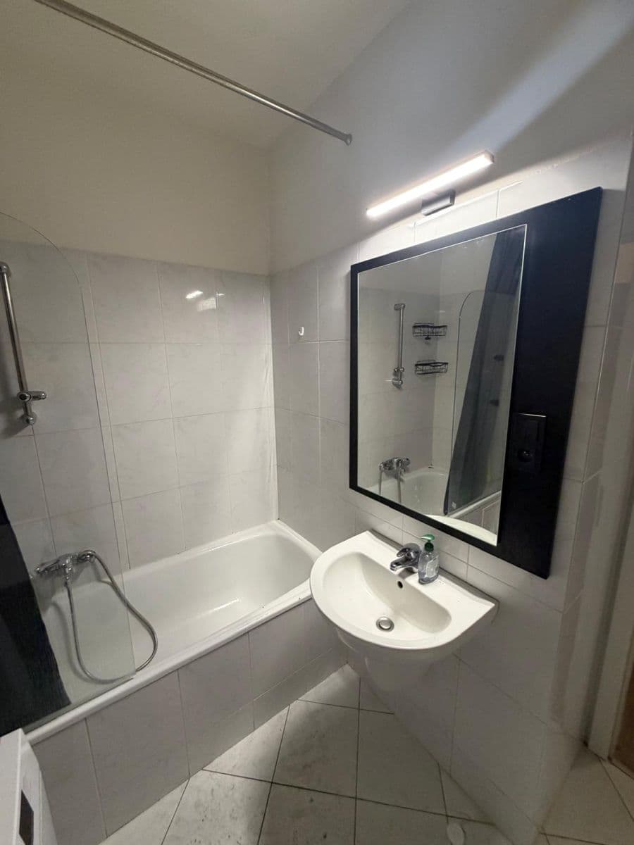 Pronájem bytu 1+kk 34 m², Sokolská, Praha, Praha Pronájem bytu 1+kk 34 m², Sokolská, Praha, Praha