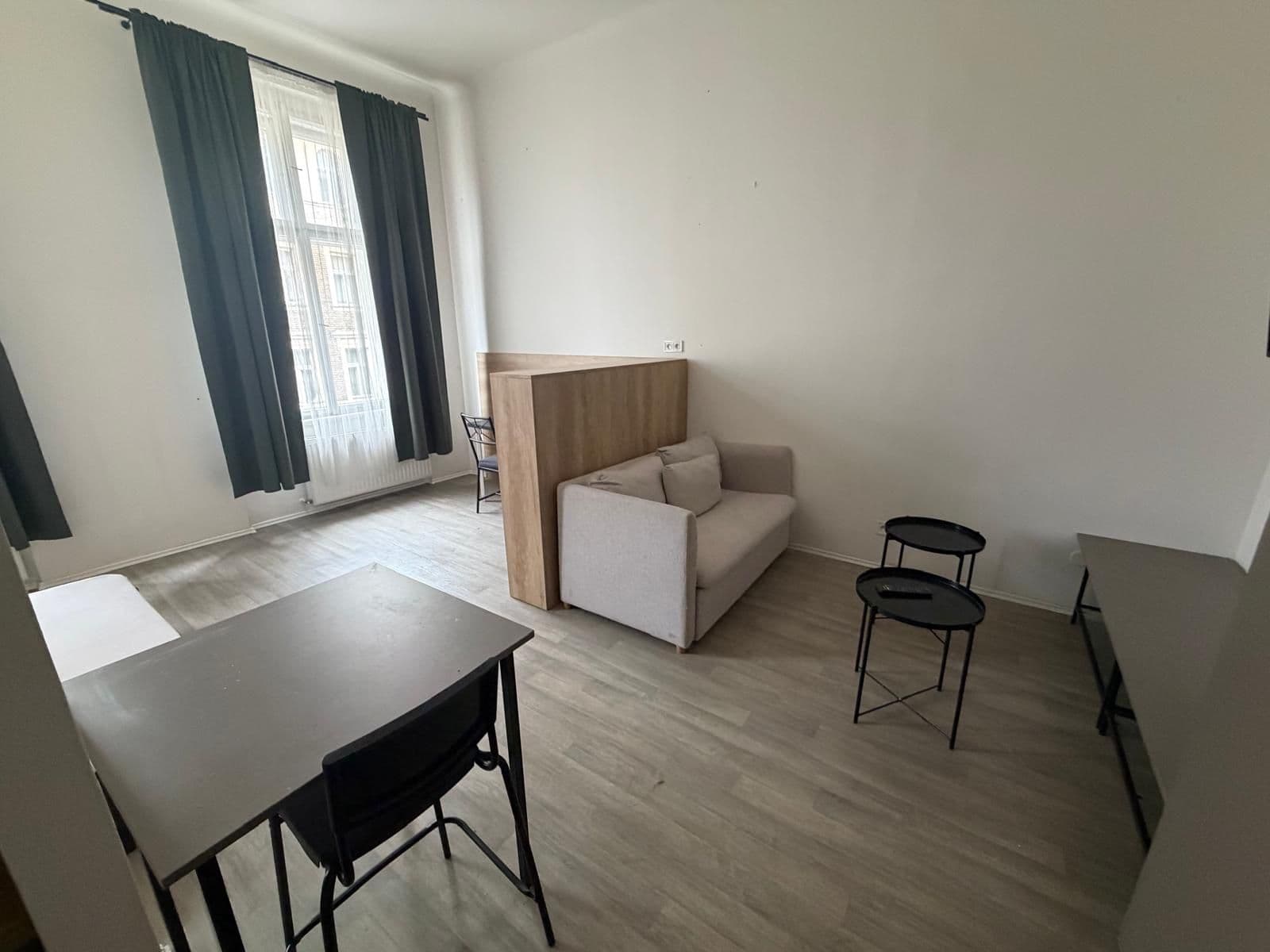 Pronájem bytu 1+kk 34 m², Sokolská, Praha, Praha Pronájem bytu 1+kk 34 m², Sokolská, Praha, Praha