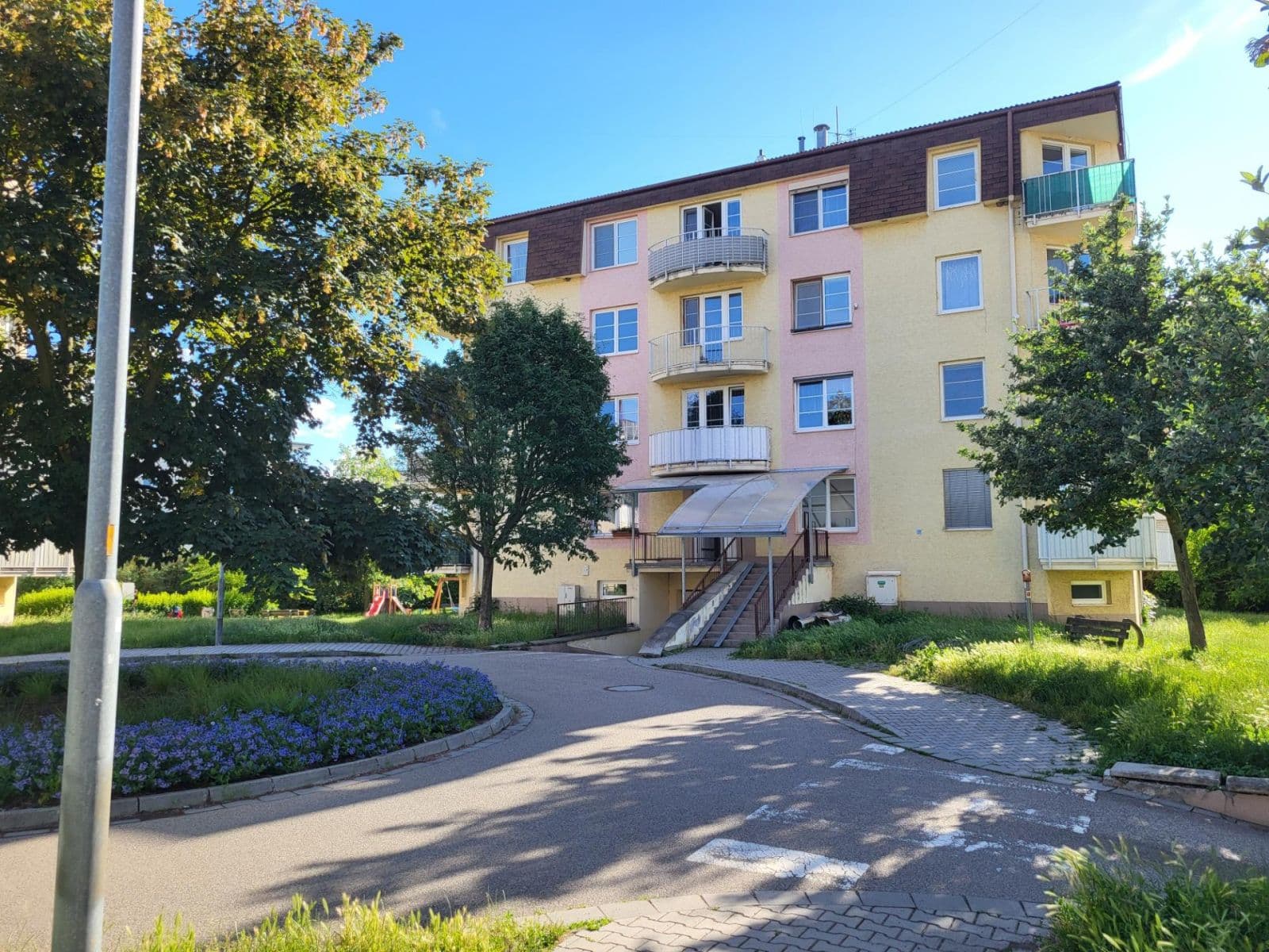 Pronájem bytu 2+1 63 m², Topolová, Olomouc, Olomoucký kraj Pronájem bytu 2+1 63 m², Topolová, Olomouc, Olomoucký kraj