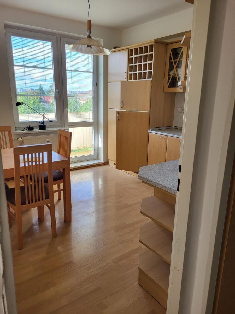 Pronájem bytu 2+1 63 m², Topolová, Olomouc, Olomoucký kraj Pronájem bytu 2+1 63 m², Topolová, Olomouc, Olomoucký kraj