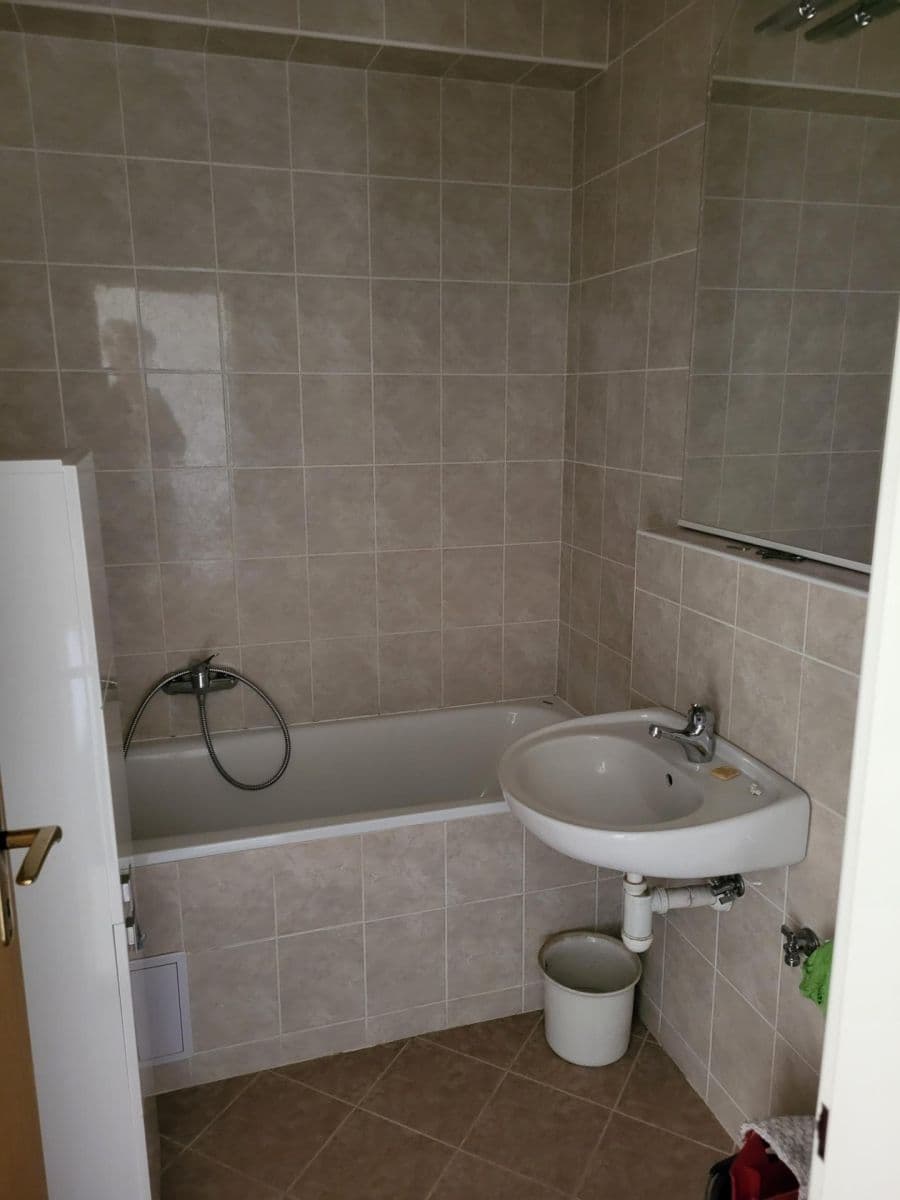 Pronájem bytu 2+1 63 m², Topolová, Olomouc, Olomoucký kraj Pronájem bytu 2+1 63 m², Topolová, Olomouc, Olomoucký kraj