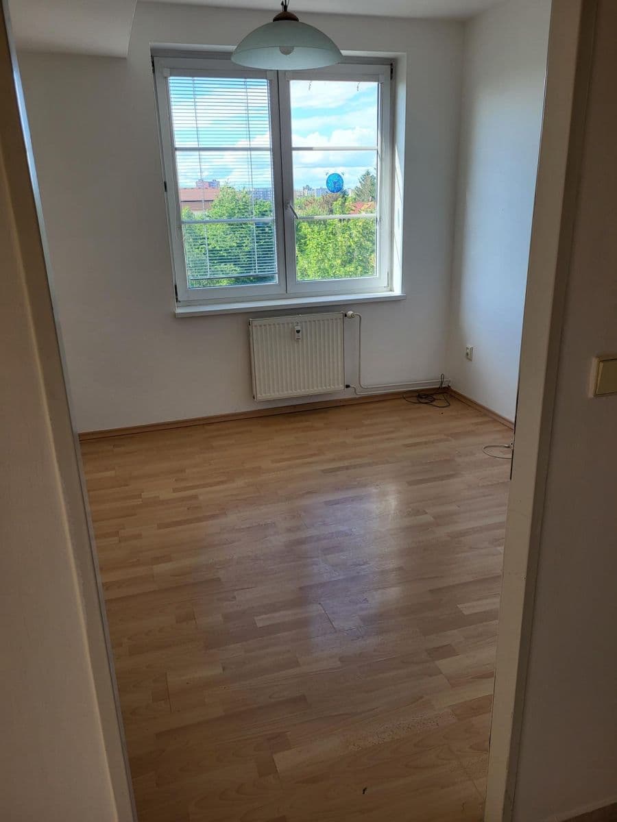 Pronájem bytu 2+1 63 m², Topolová, Olomouc, Olomoucký kraj Pronájem bytu 2+1 63 m², Topolová, Olomouc, Olomoucký kraj