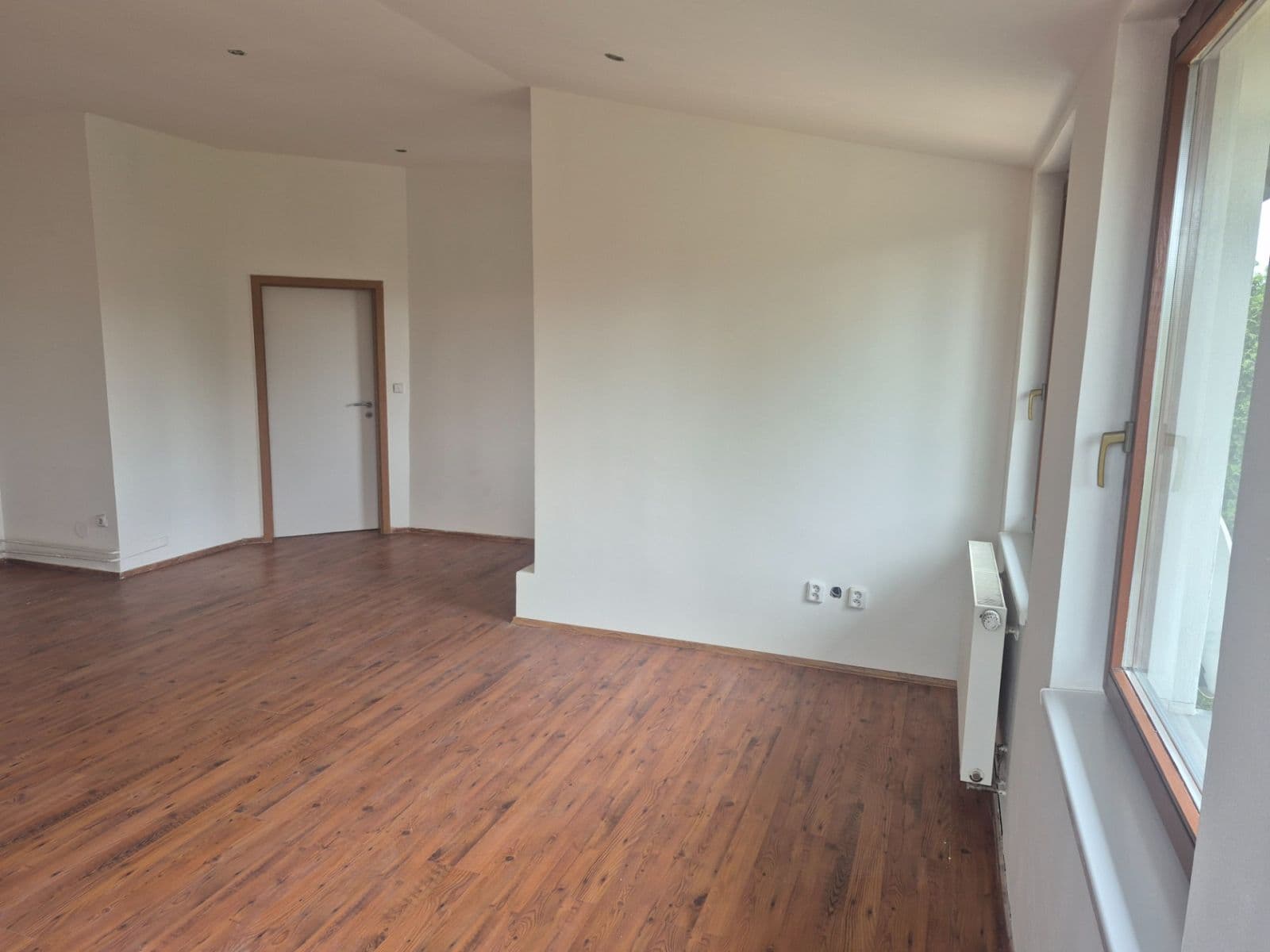 Pronájem bytu 4+1 88 m², Lišická, Praha, Praha Pronájem bytu 4+1 88 m², Lišická, Praha, Praha