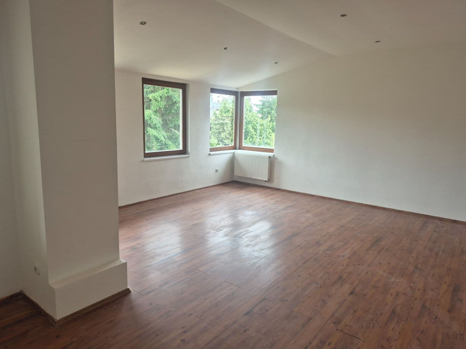 Pronájem bytu 4+1 88 m², Lišická, Praha, Praha Pronájem bytu 4+1 88 m², Lišická, Praha, Praha