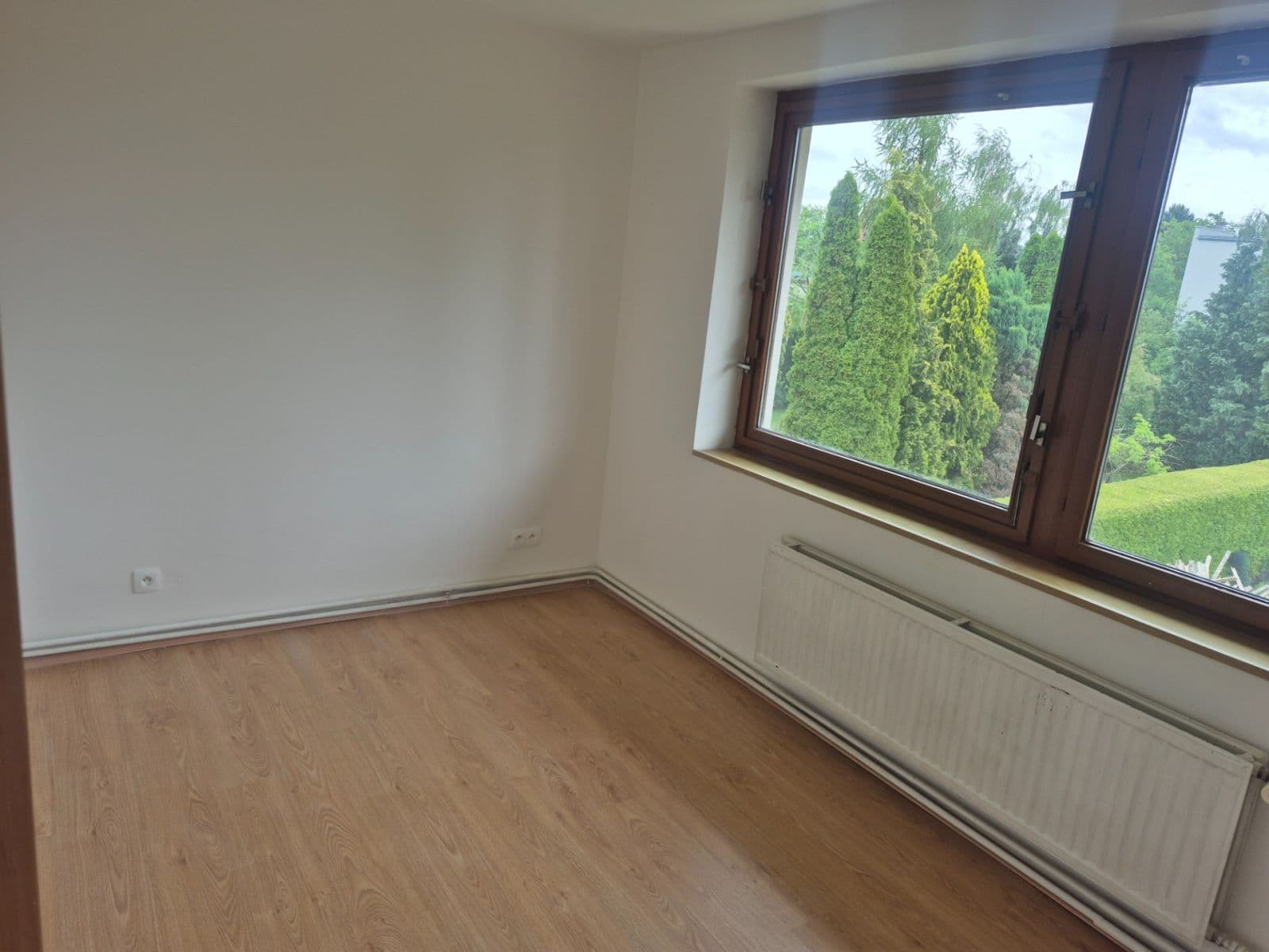 Pronájem bytu 4+1 88 m², Lišická, Praha, Praha Pronájem bytu 4+1 88 m², Lišická, Praha, Praha