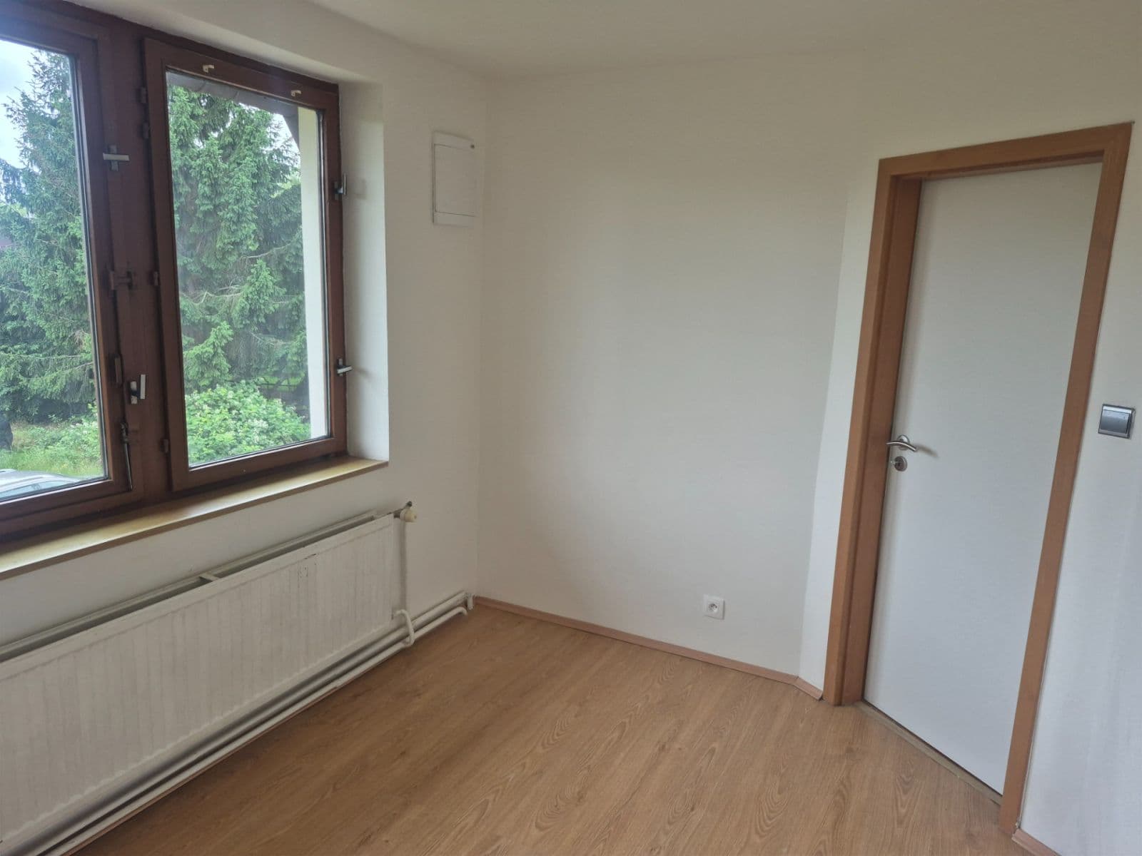 Pronájem bytu 4+1 88 m², Lišická, Praha, Praha Pronájem bytu 4+1 88 m², Lišická, Praha, Praha