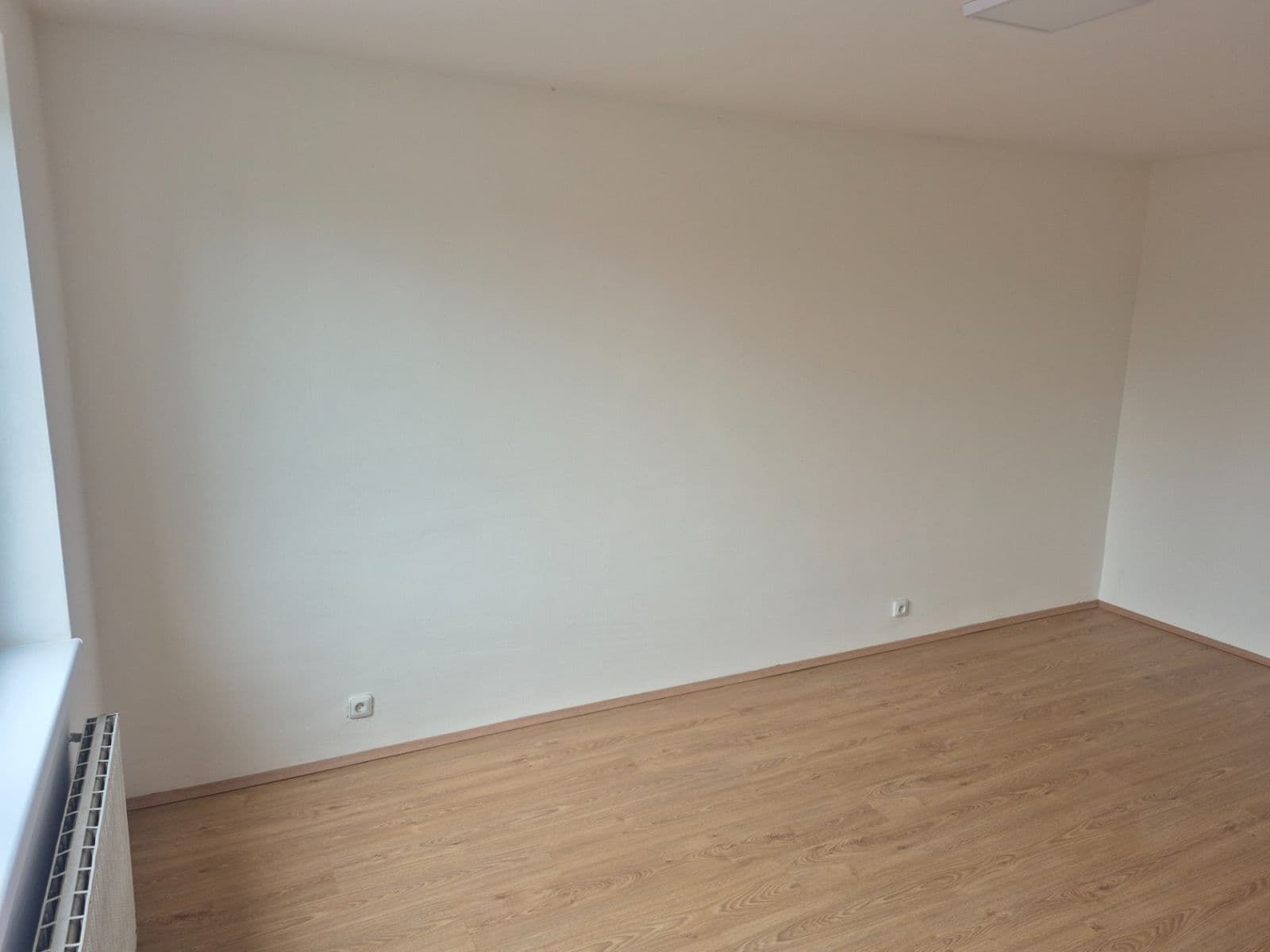 Pronájem bytu 4+1 88 m², Lišická, Praha, Praha Pronájem bytu 4+1 88 m², Lišická, Praha, Praha