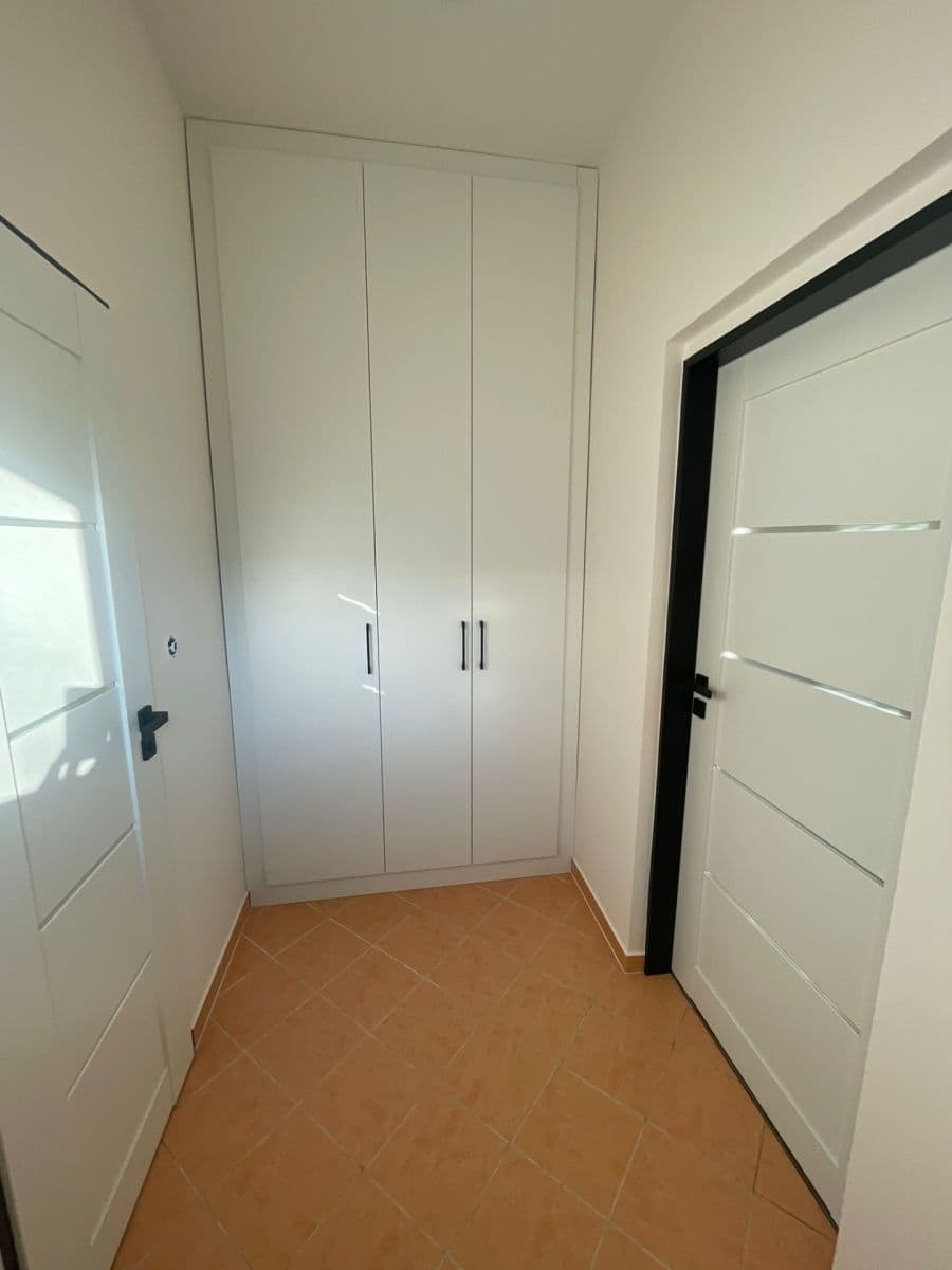 Pronájem bytu 1+kk 34 m², Kutnohorská, Praha, Praha Pronájem bytu 1+kk 34 m², Kutnohorská, Praha, Praha