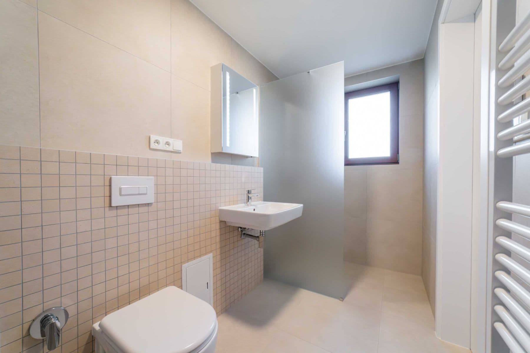 Prodej bytu 4+kk 106 m², Mořina, Středočeský kraj Prodej bytu 4+kk 106 m², Mořina, Středočeský kraj