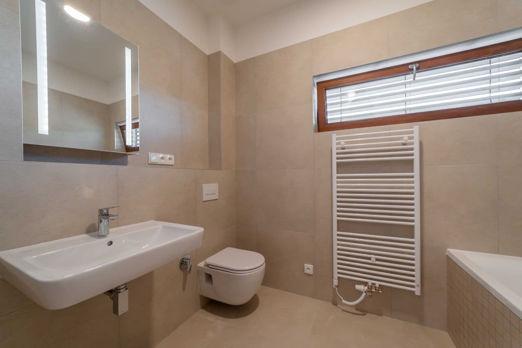 Prodej bytu 4+kk 106 m², Mořina, Středočeský kraj Prodej bytu 4+kk 106 m², Mořina, Středočeský kraj