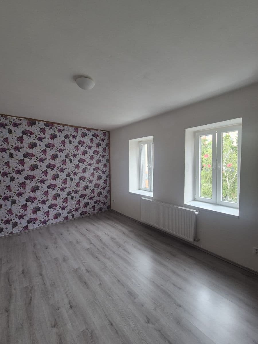 Pronájem bytu 1+kk 35 m², Kladenská, Praha, Praha Pronájem bytu 1+kk 35 m², Kladenská, Praha, Praha