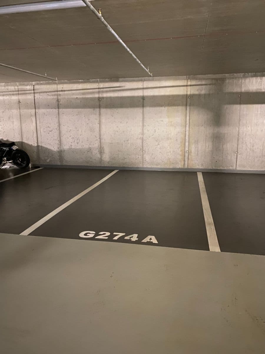 Prodej garáže 13 m², Jankovcova, Praha, Praha Prodej garáže 13 m², Jankovcova, Praha, Praha