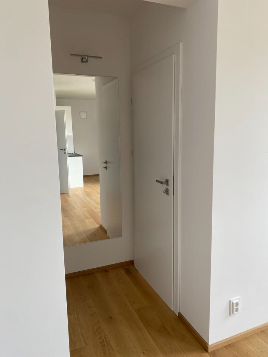 Pronájem bytu 2+1 77 m², Větrná, Černošice, Středočeský kraj Pronájem bytu 2+1 77 m², Větrná, Černošice, Středočeský kraj