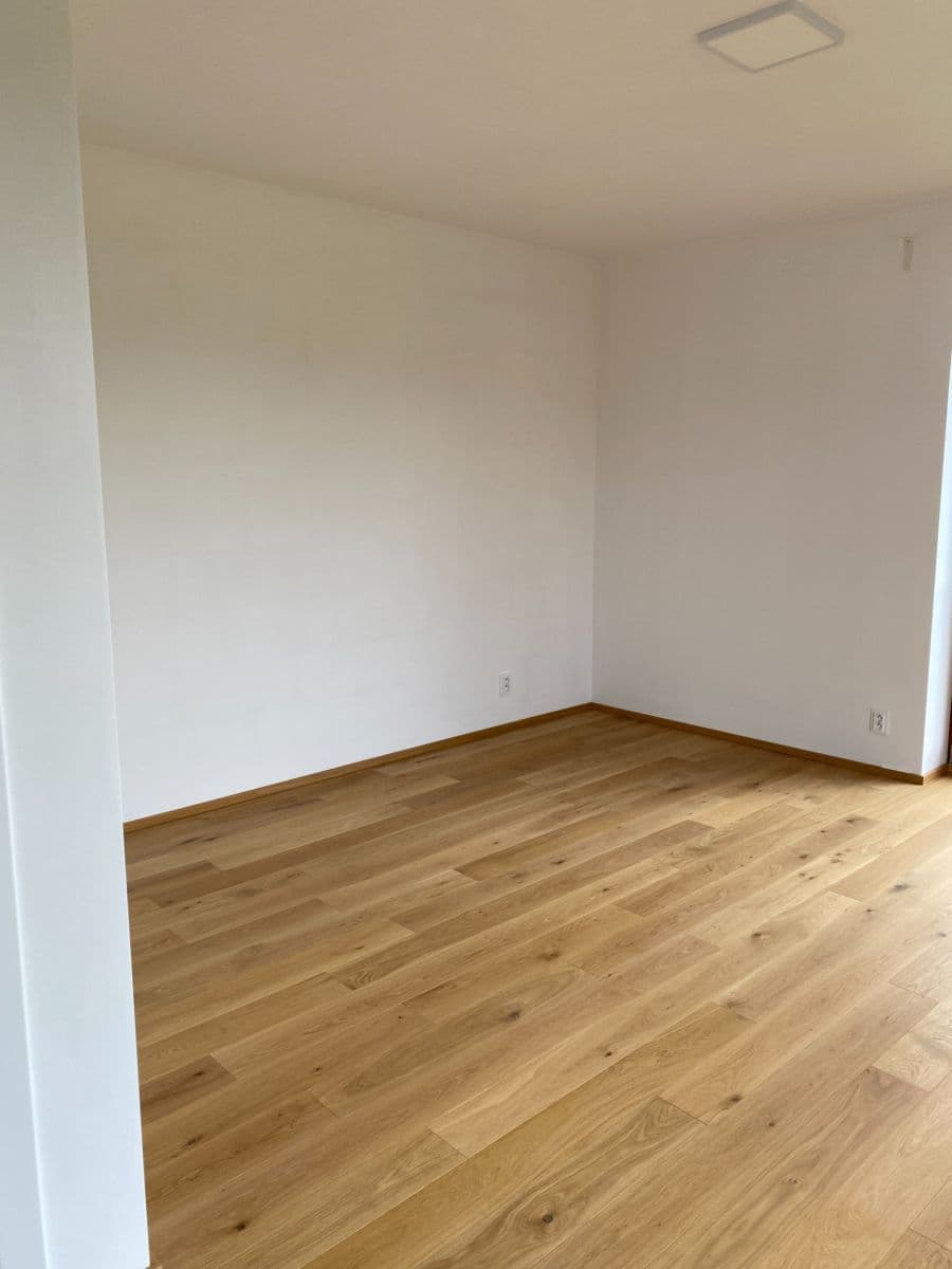 Pronájem bytu 2+1 77 m², Větrná, Černošice, Středočeský kraj Pronájem bytu 2+1 77 m², Větrná, Černošice, Středočeský kraj