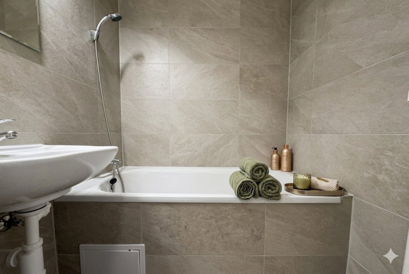 Pronájem bytu 2+1 49 m², Žižkova, Karviná, Moravskoslezský kraj Pronájem bytu 2+1 49 m², Žižkova, Karviná, Moravskoslezský kraj