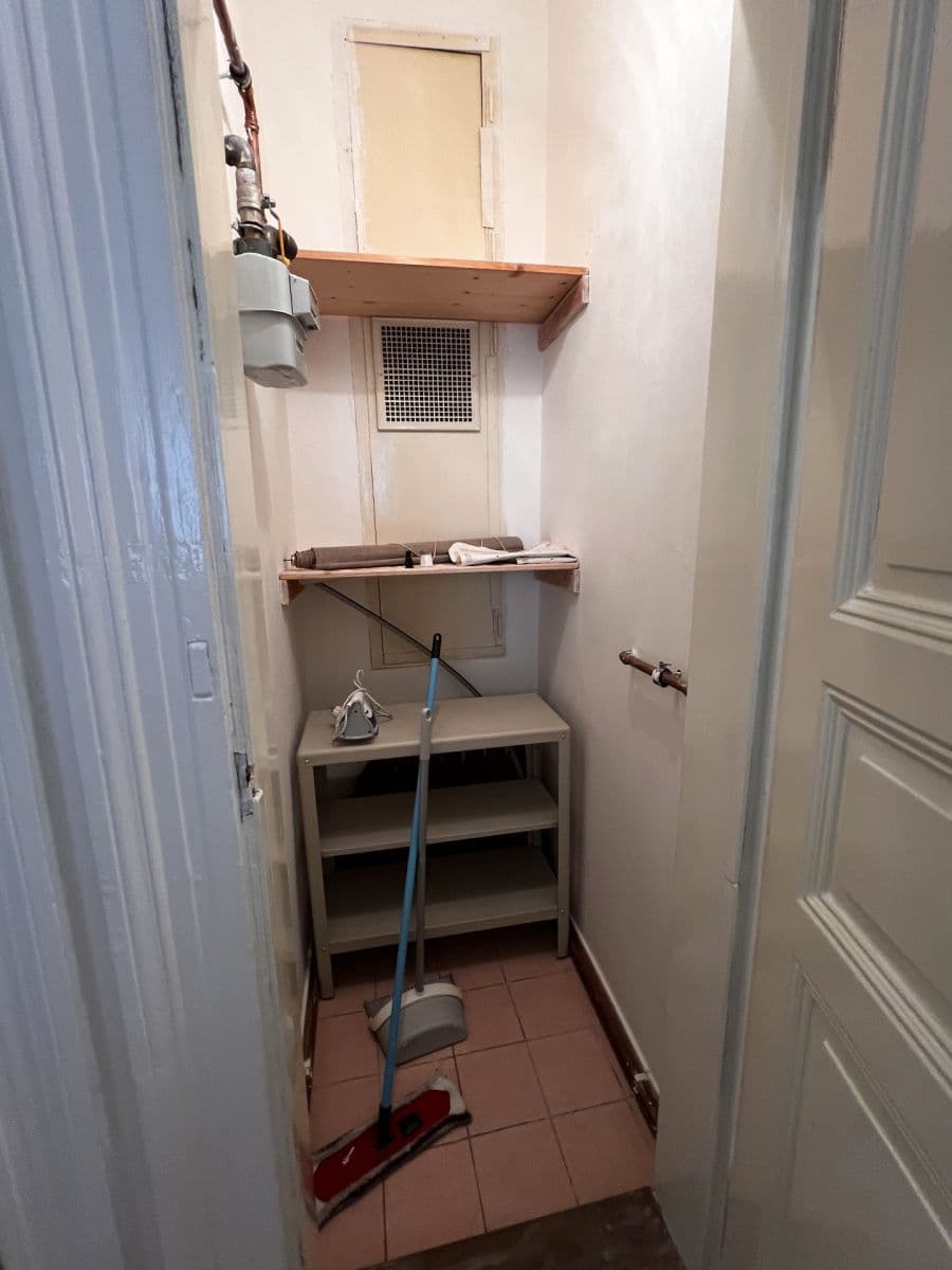 Pronájem bytu 2+1 86 m², Mělnická, Praha, Praha Pronájem bytu 2+1 86 m², Mělnická, Praha, Praha