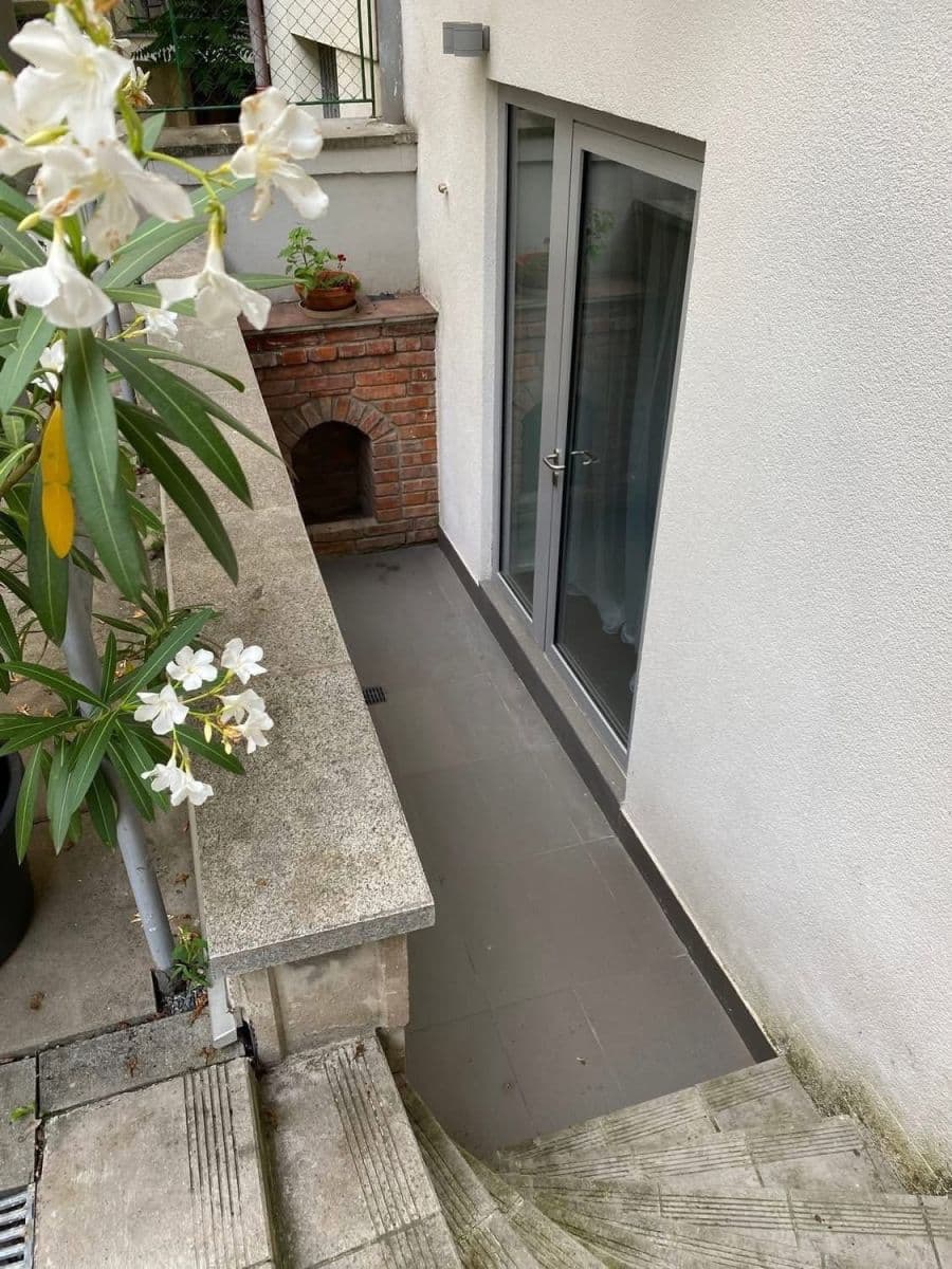 Pronájem bytu 1+kk 40 m², Bartoškova, Praha, Praha Pronájem bytu 1+kk 40 m², Bartoškova, Praha, Praha