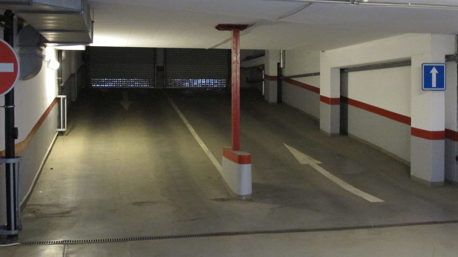 Pronájem garáže 12 m², Na Zatlance, Praha, Praha Pronájem garáže 12 m², Na Zatlance, Praha, Praha
