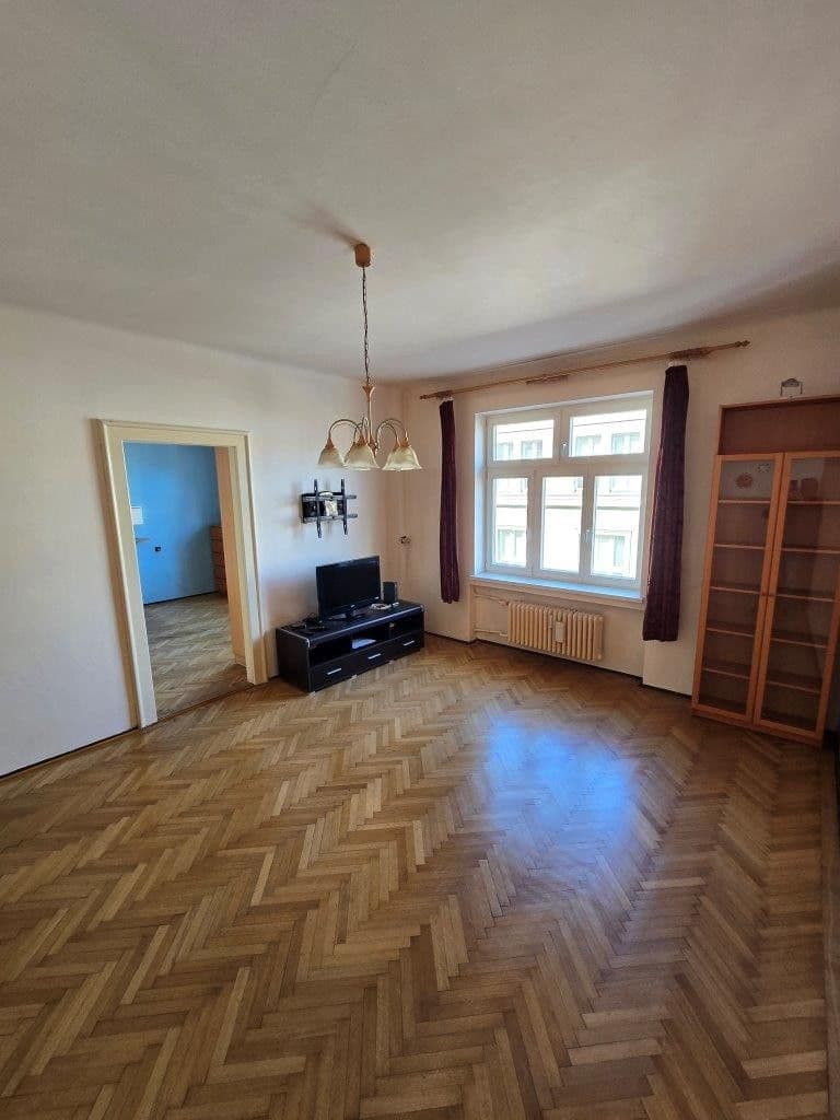 Pronájem bytu 2+1 85 m², Českobratrská, Ostrava, Moravskoslezský kraj Pronájem bytu 2+1 85 m², Českobratrská, Ostrava, Moravskoslezský kraj
