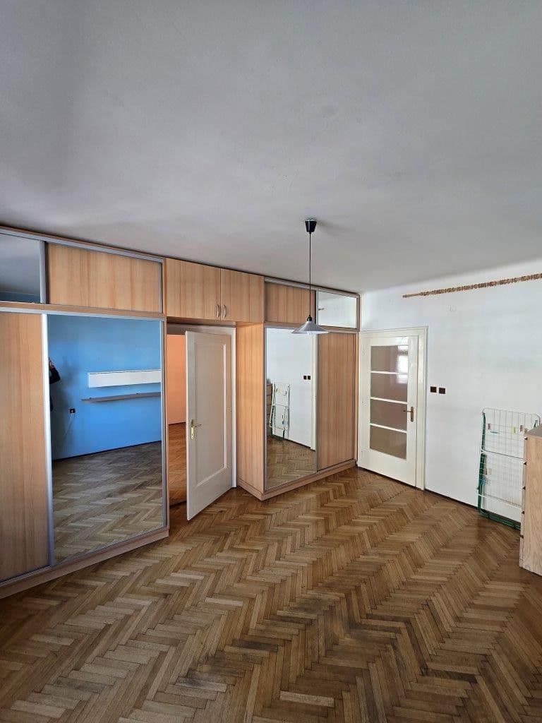 Pronájem bytu 2+1 85 m², Českobratrská, Ostrava, Moravskoslezský kraj Pronájem bytu 2+1 85 m², Českobratrská, Ostrava, Moravskoslezský kraj