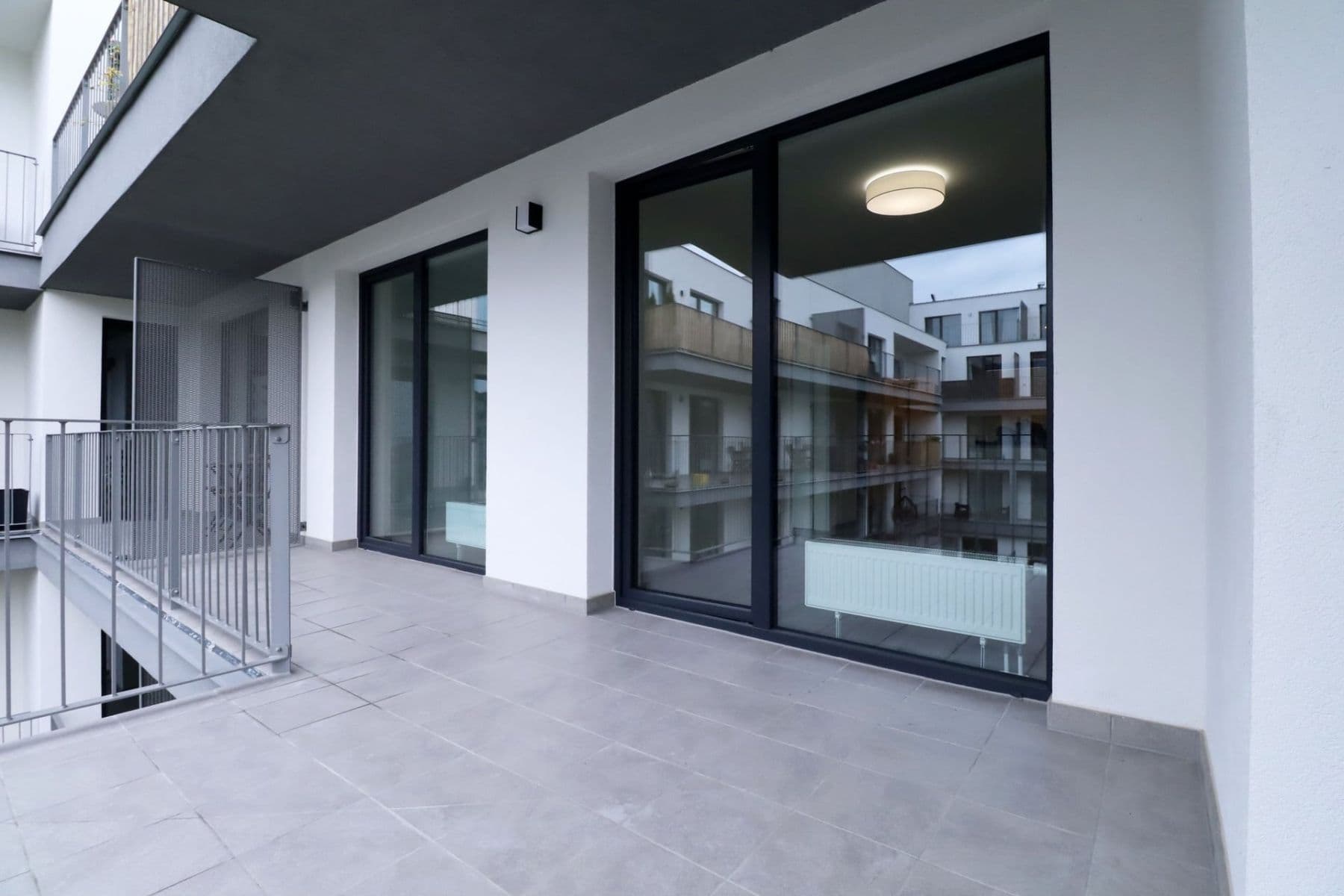 Pronájem bytu 2+kk 53 m², Velvarská, Horoměřice, Středočeský kraj Pronájem bytu 2+kk 53 m², Velvarská, Horoměřice, Středočeský kraj