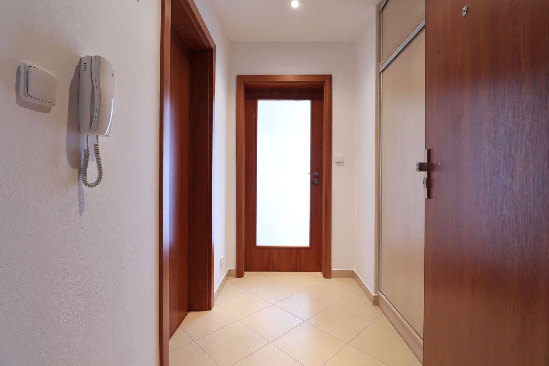 Pronájem bytu 2+kk 49 m², Nad Akcízem, Praha, Praha Pronájem bytu 2+kk 49 m², Nad Akcízem, Praha, Praha