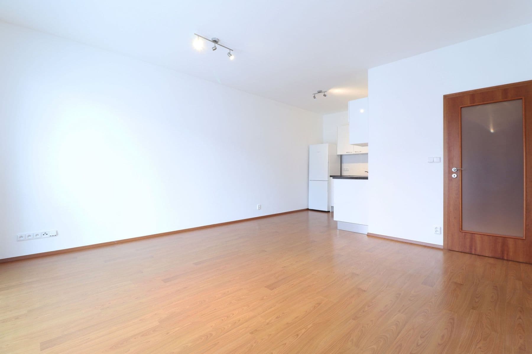 Pronájem bytu 2+kk 49 m², Nad Akcízem, Praha, Praha Pronájem bytu 2+kk 49 m², Nad Akcízem, Praha, Praha