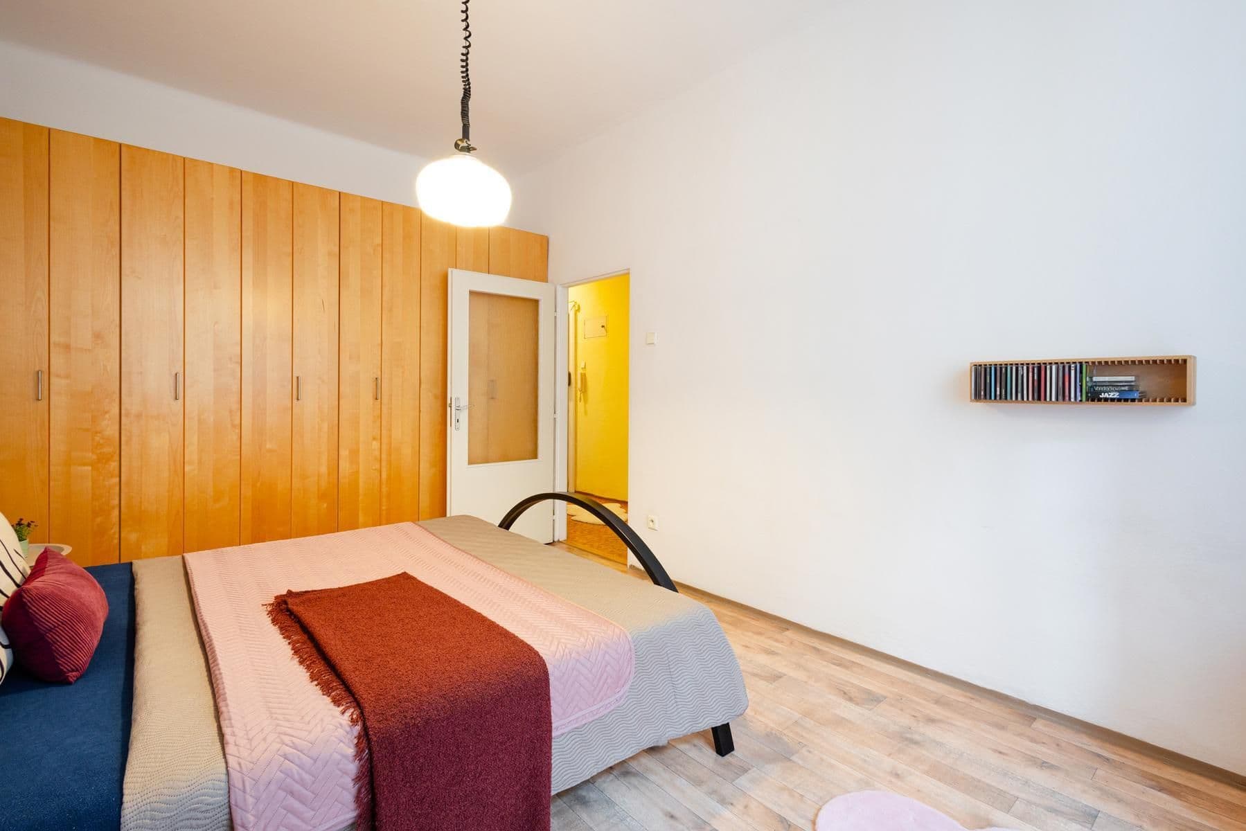 Prodej bytu 2+1 48 m², Na žertvách, Praha, Praha Prodej bytu 2+1 48 m², Na žertvách, Praha, Praha