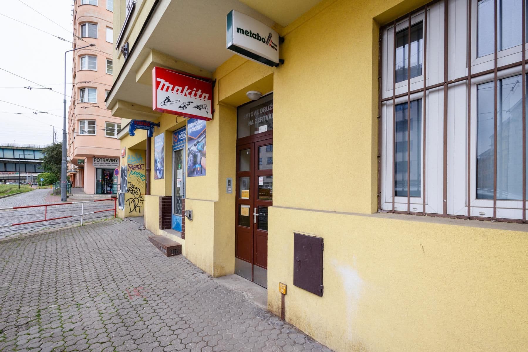Prodej bytu 2+1 48 m², Na žertvách, Praha, Praha Prodej bytu 2+1 48 m², Na žertvách, Praha, Praha