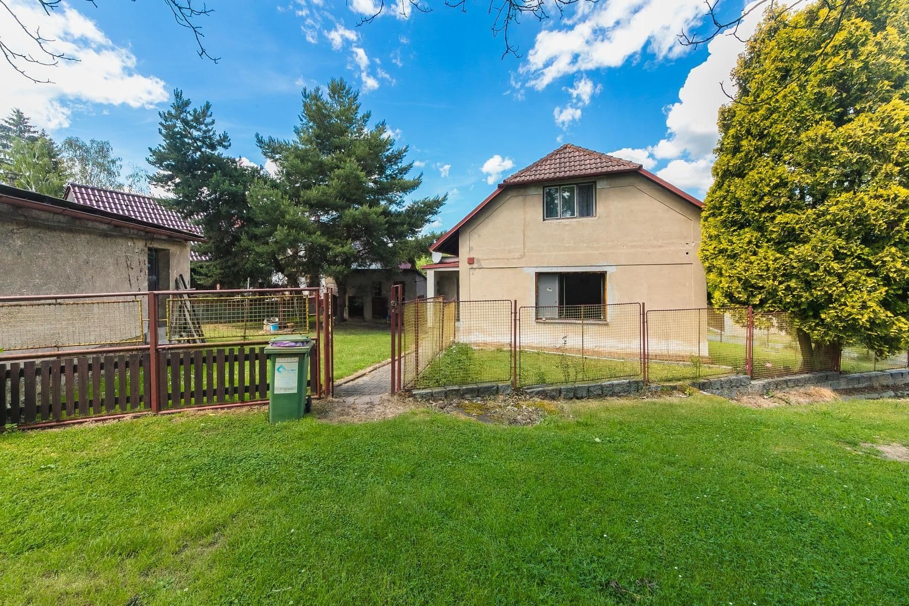 Prodej domu 150 m², pozemek 816 m², Malešov, Středočeský kraj Prodej domu 150 m², pozemek 816 m², Malešov, Středočeský kraj