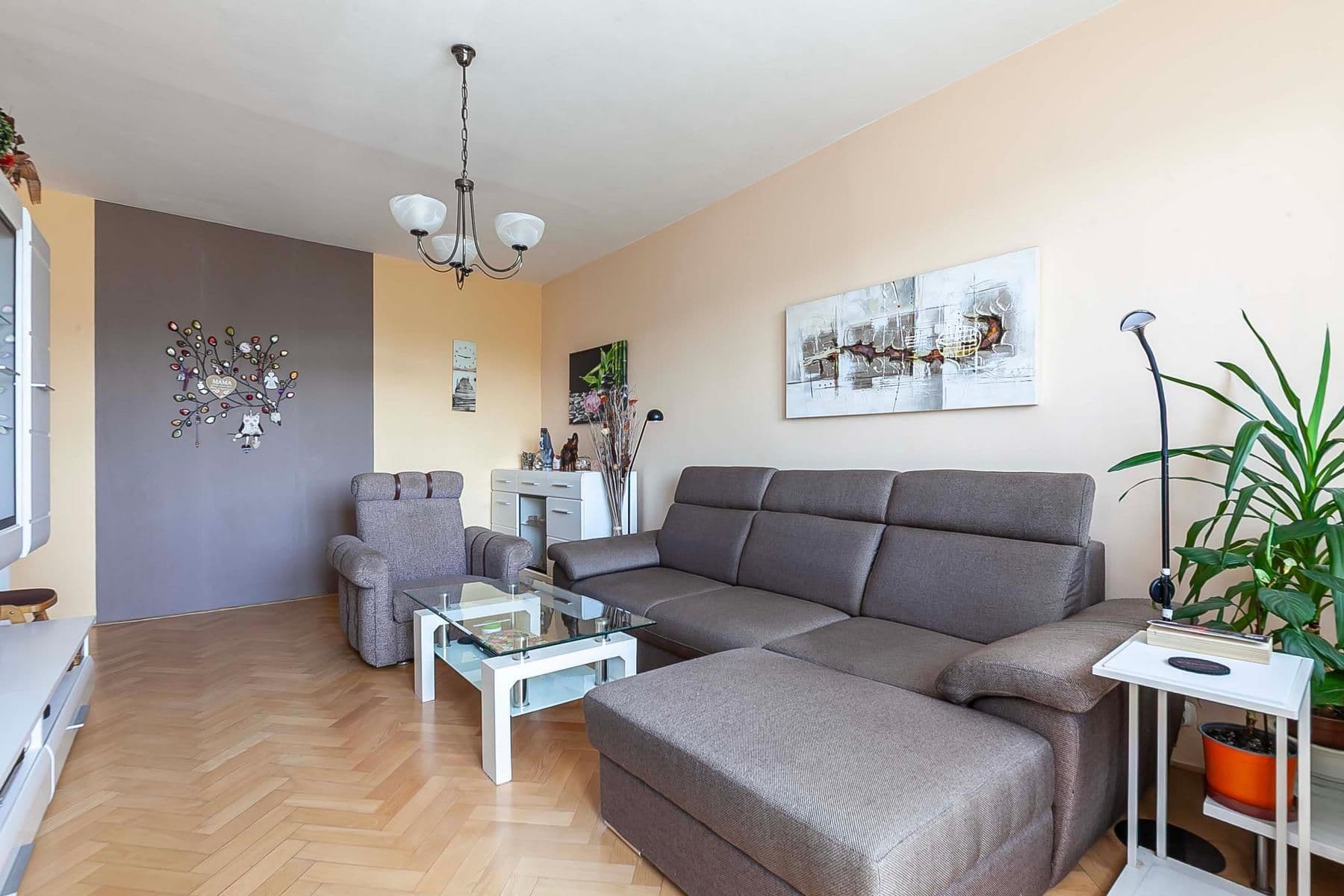 Prodej bytu 2+1 61 m², Dr. E. Beneše, Kralupy nad Vltavou, Středočeský kraj Prodej bytu 2+1 61 m², Dr. E. Beneše, Kralupy nad Vltavou, Středočeský kraj