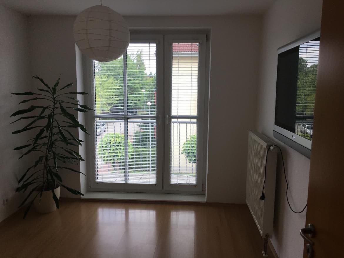Pronájem bytu 4+kk 95 m², Mladotova, Praha, Praha Pronájem bytu 4+kk 95 m², Mladotova, Praha, Praha