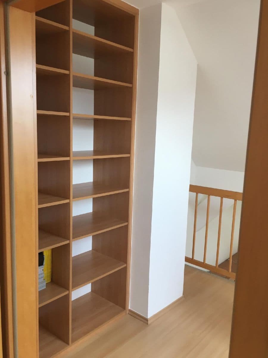 Pronájem bytu 4+kk 95 m², Mladotova, Praha, Praha Pronájem bytu 4+kk 95 m², Mladotova, Praha, Praha