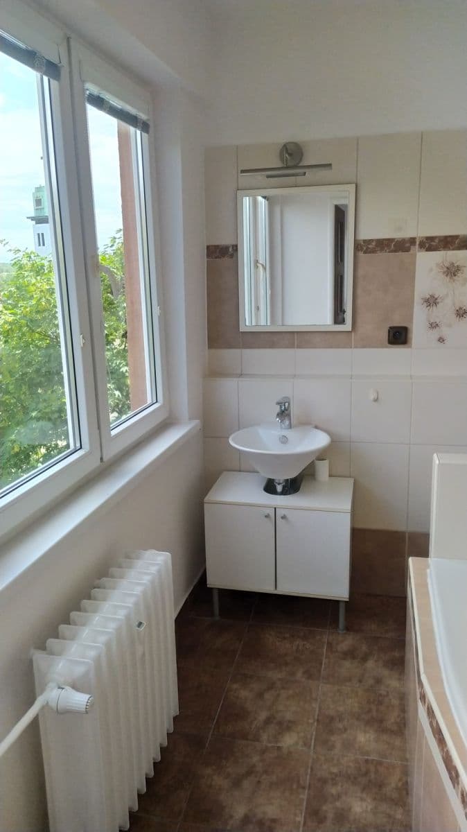 Prodej bytu 1+kk 28 m², Petra Křičky, Ostrava, Moravskoslezský kraj Prodej bytu 1+kk 28 m², Petra Křičky, Ostrava, Moravskoslezský kraj